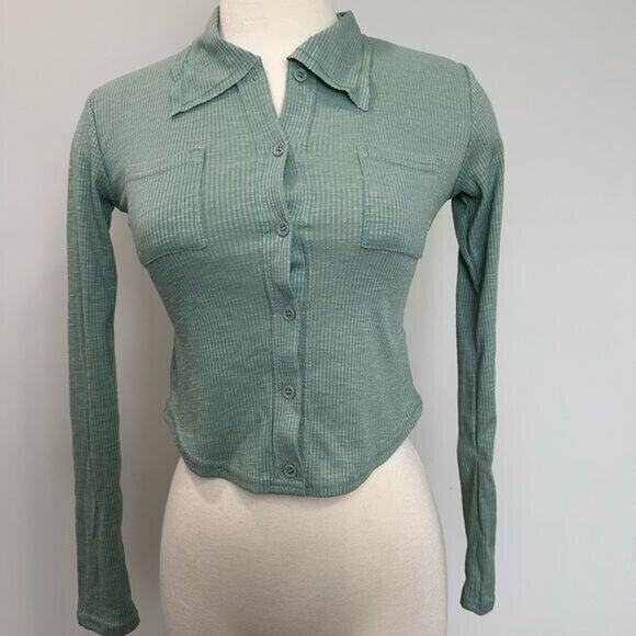 Halara Y2K Collared Button Front Cropped Knit Top Activewear NWOT Small - Picture 2 of 10